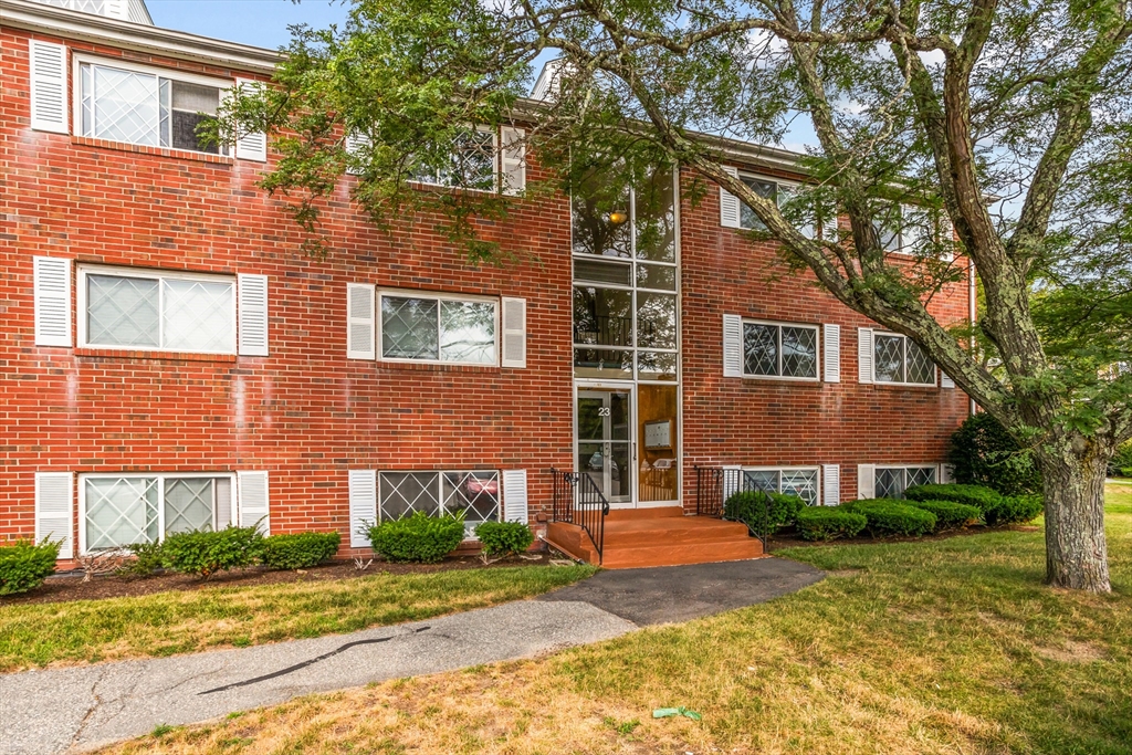 23 Fernview Ave # 4