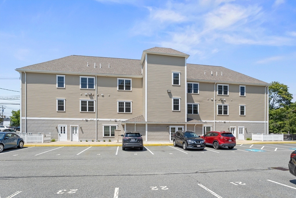15 Church St # 302