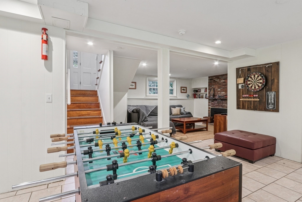 318 Harvard Rd, Stow