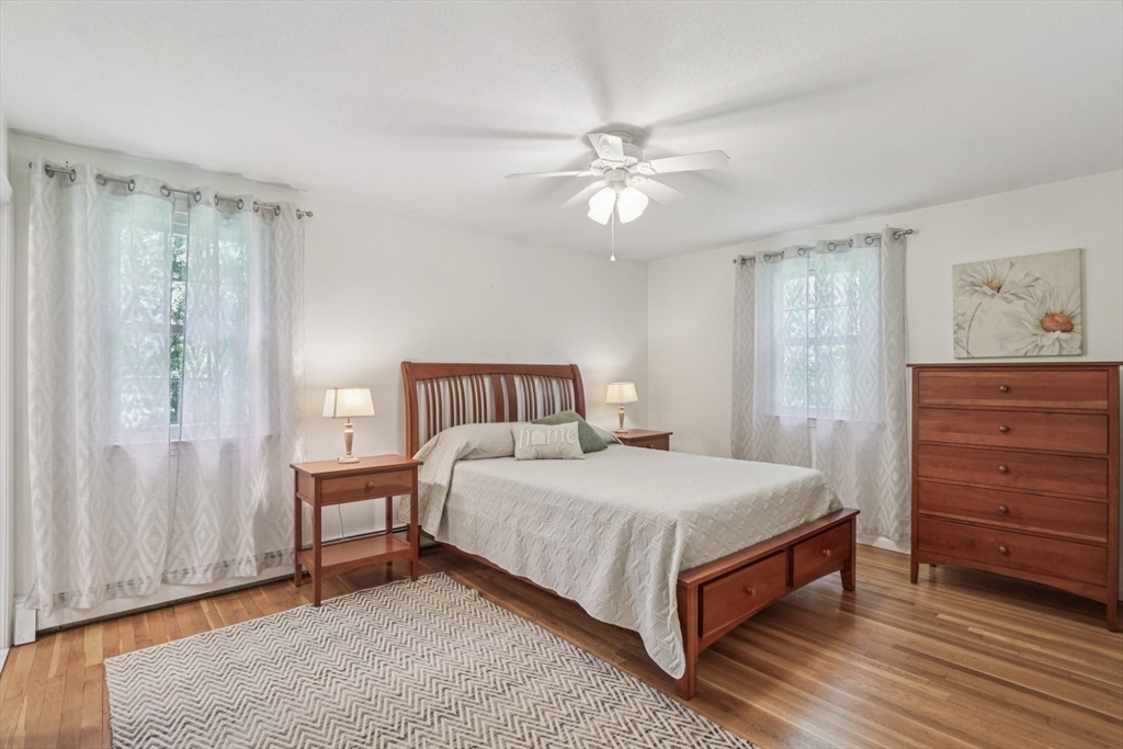 318 Harvard Rd, Stow