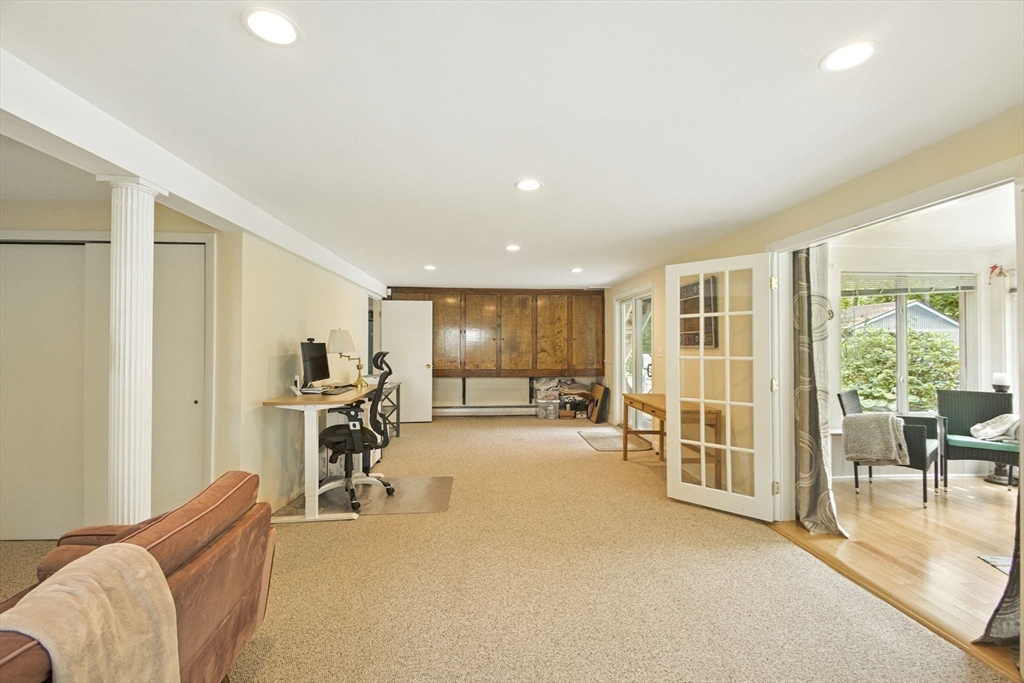 5 Brookside Circle