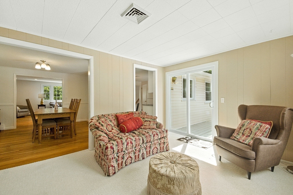 5 Brookside Circle