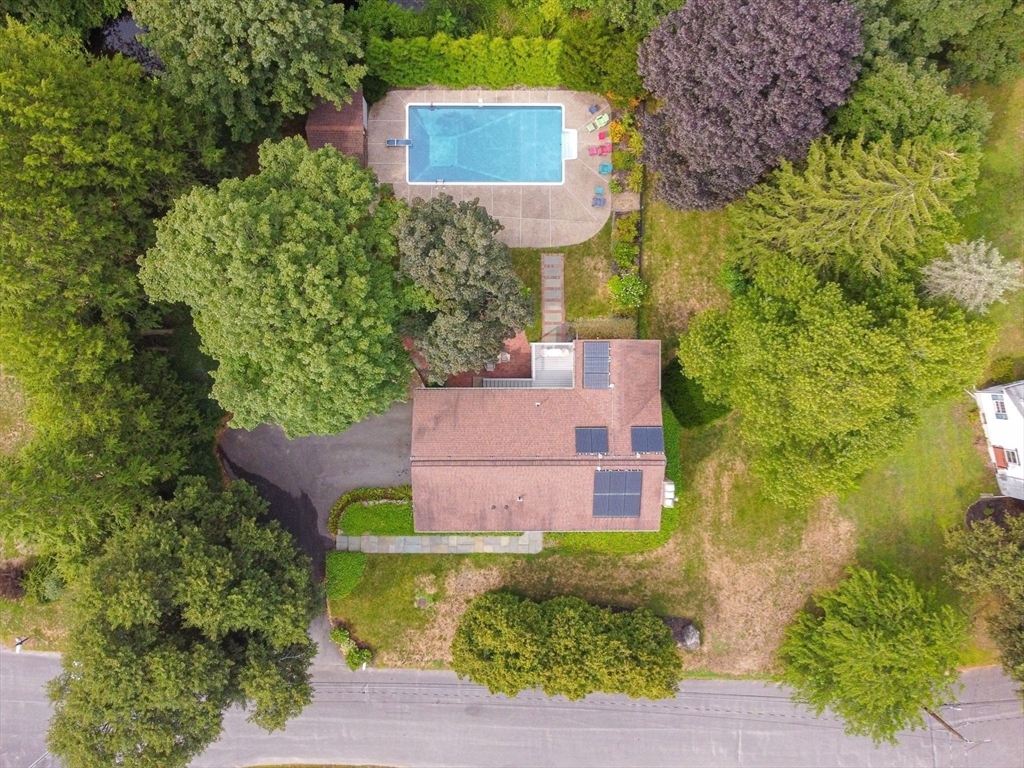 5 Brookside Circle