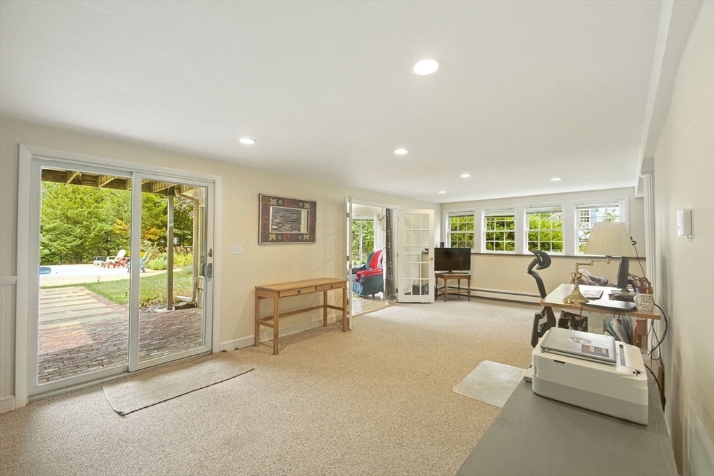 5 Brookside Circle