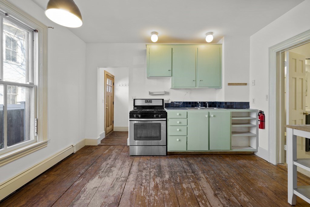 3 Pleasant Pl # 3, Cambridge Unit: 3