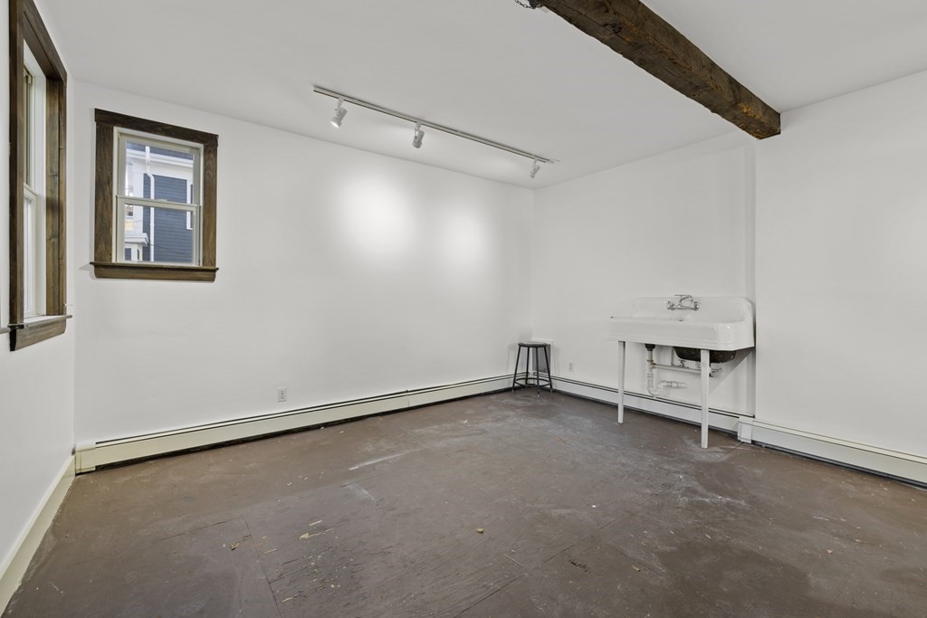3 Pleasant Pl # 3, Cambridge Unit: 3