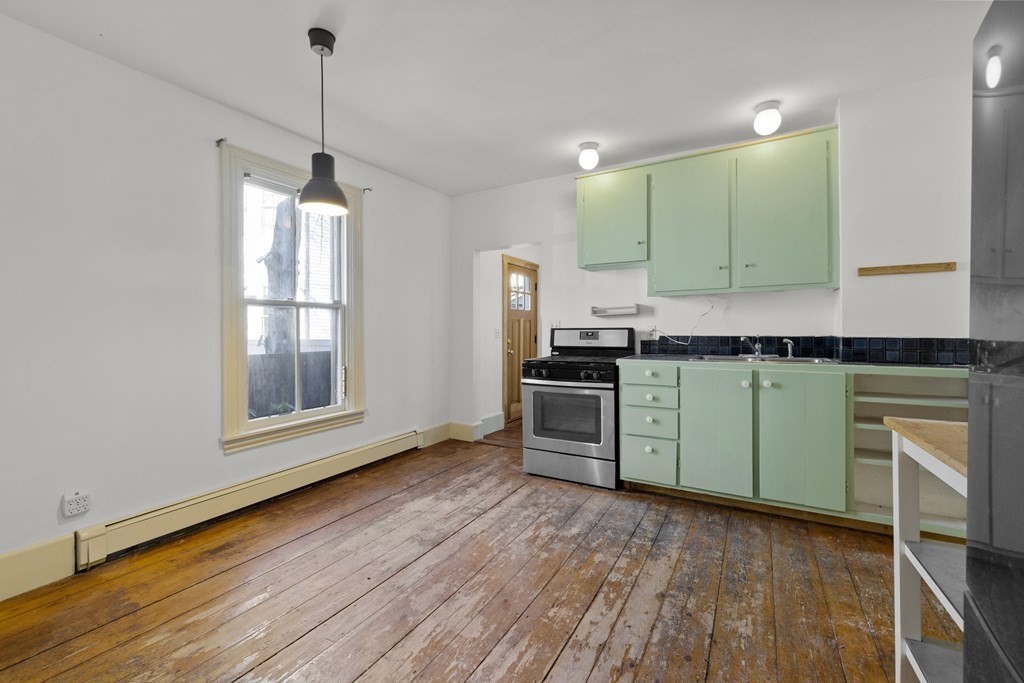 3 Pleasant Pl # 3, Cambridge Unit: 3
