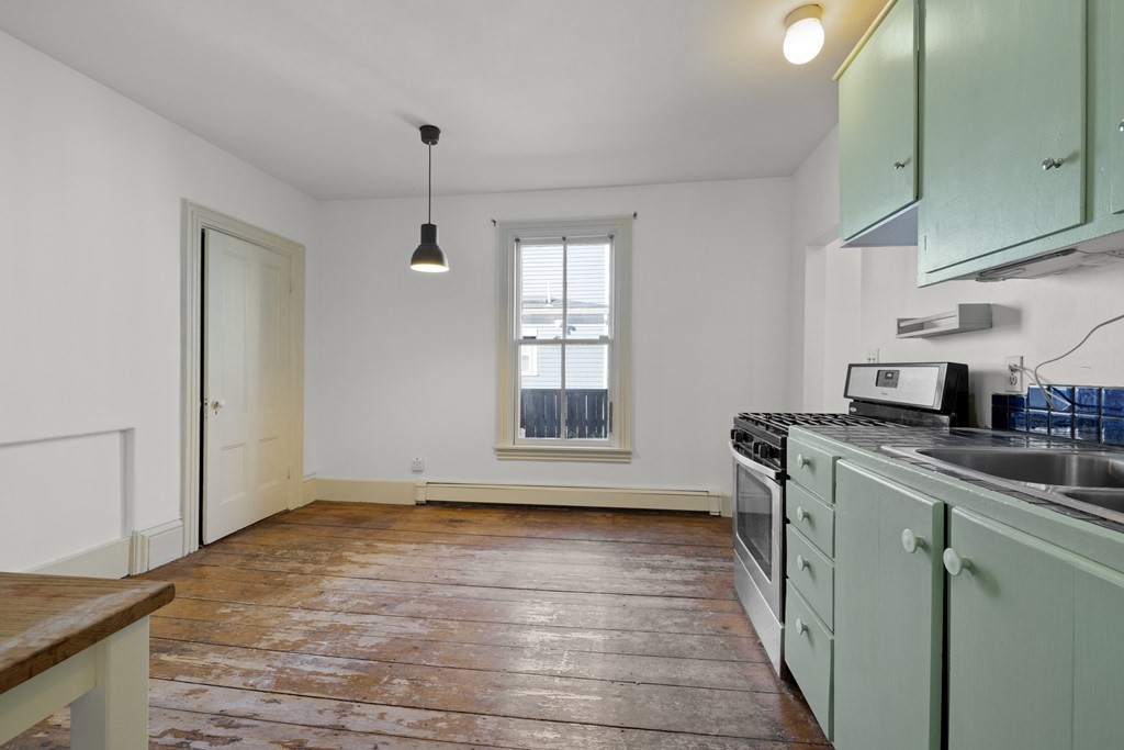 3 Pleasant Pl # 3, Cambridge Unit: 3