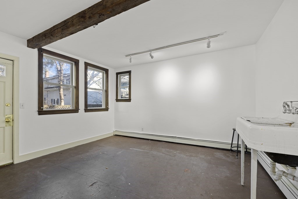 3 Pleasant Pl # 3, Cambridge Unit: 3