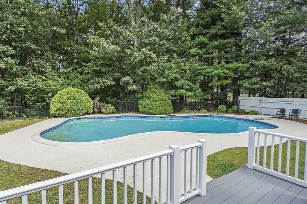 22 Kettle Hole Road