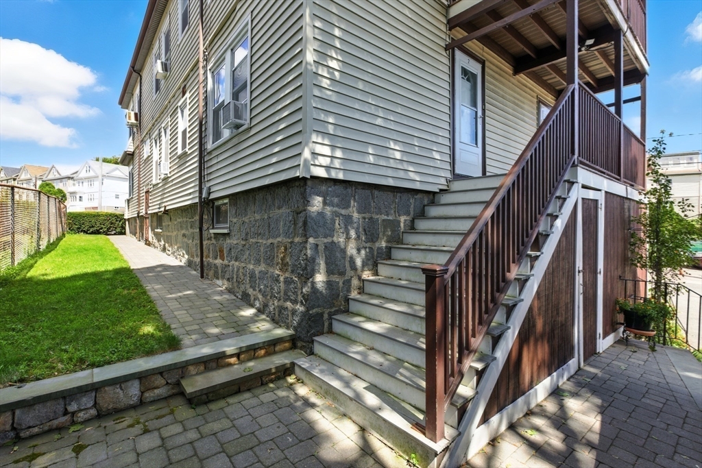 65-67 Gallivan Blvd