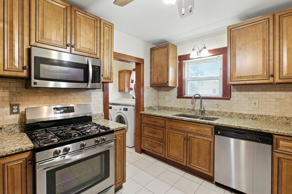 65-67 Gallivan Blvd
