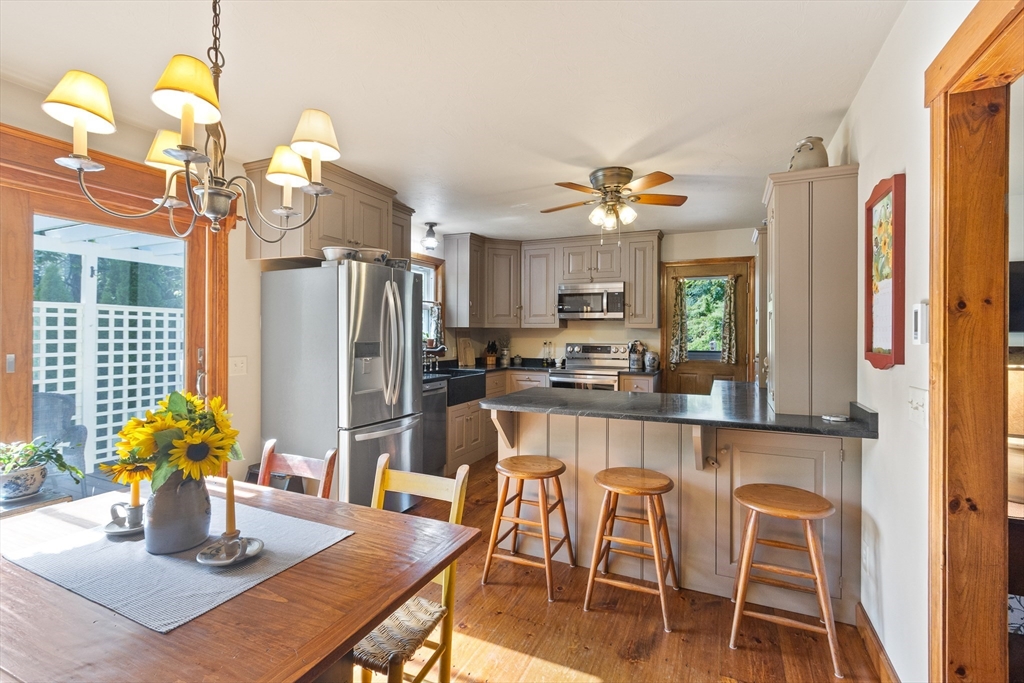 298 Torrey Rd, Southbridge