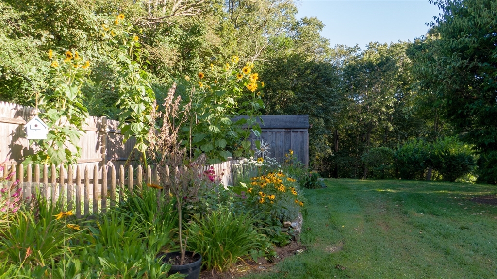 298 Torrey Rd, Southbridge
