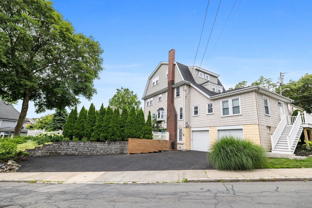 17 Woburn St