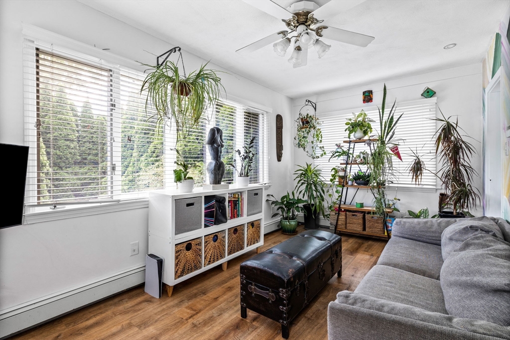 17 Woburn St