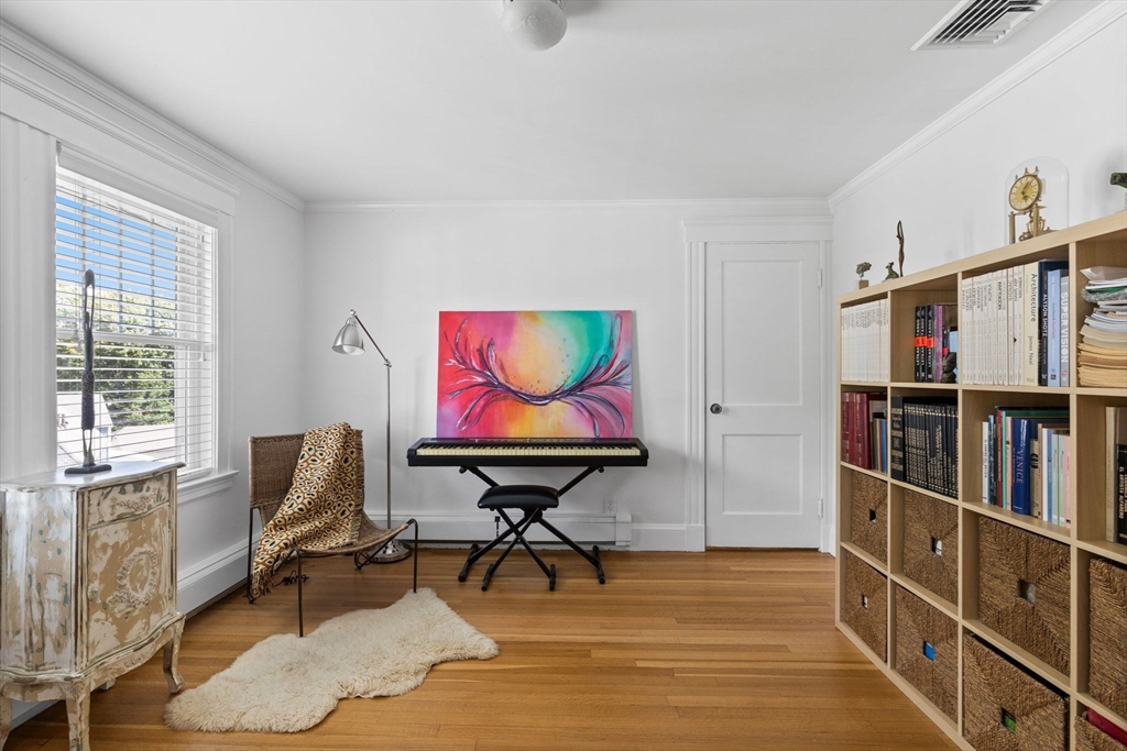 17 Woburn St