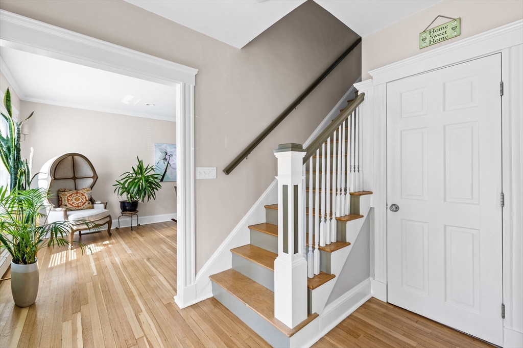 17 Woburn St
