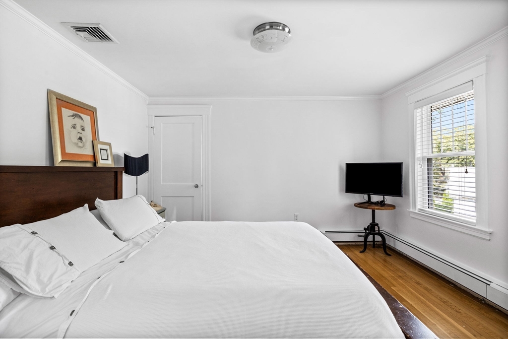 17 Woburn St