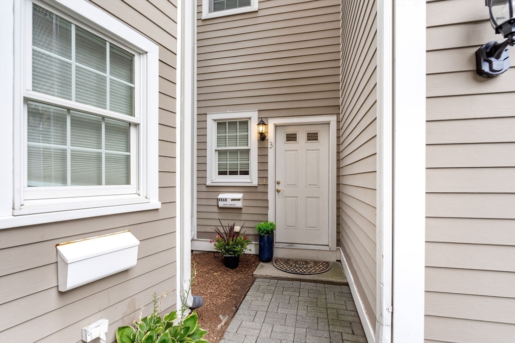 820 Main Street # 3