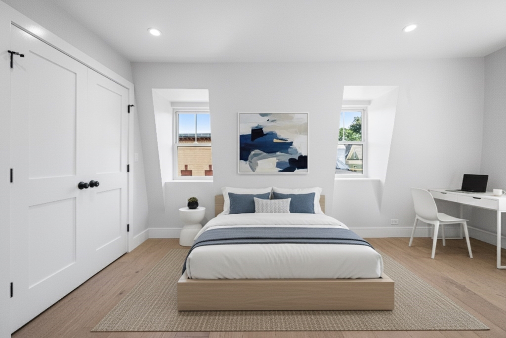 3 Franklin St # 4