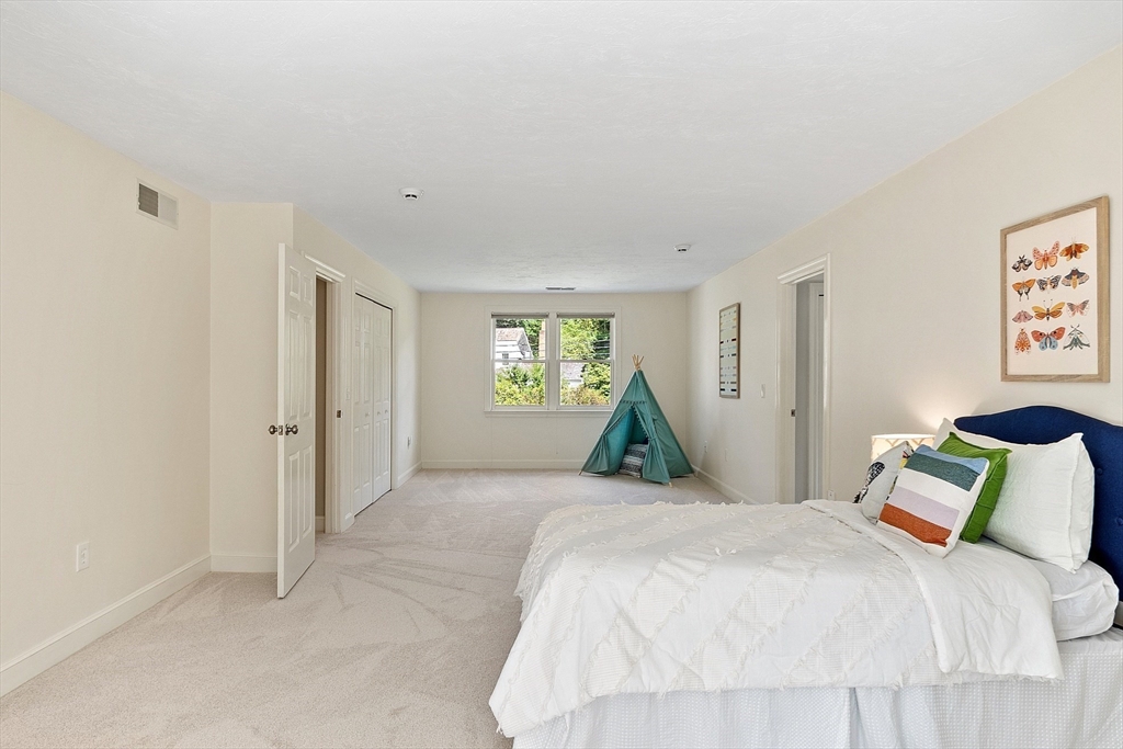 39 Carlisle Rd