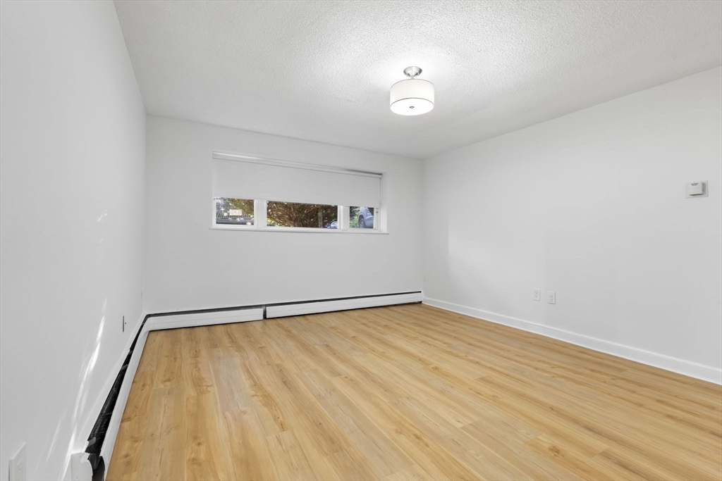 974 N Main St # 3