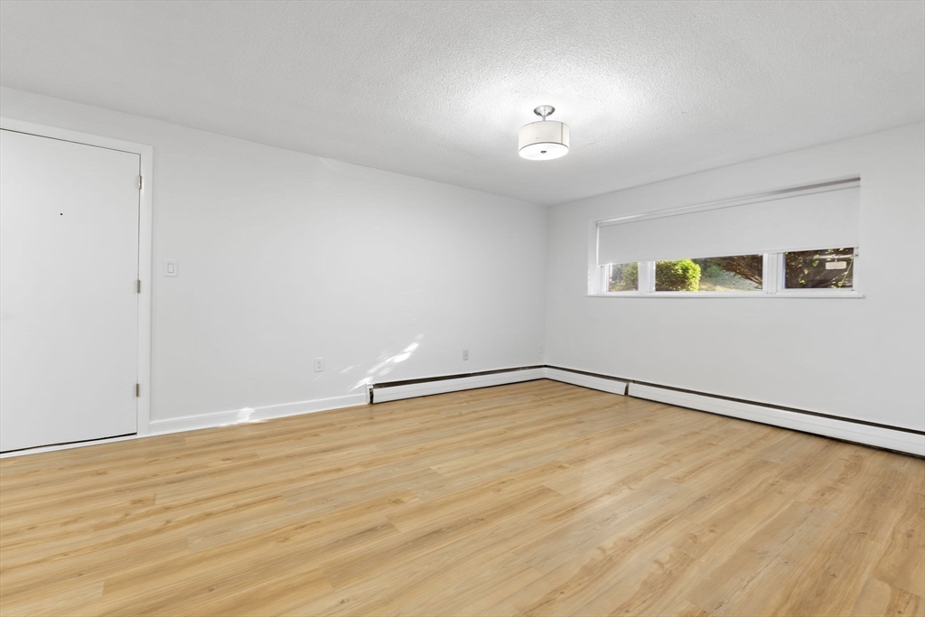 974 N Main St # 3
