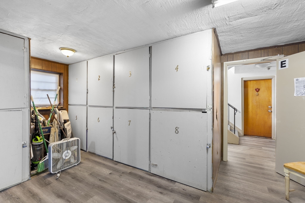 974 N Main St # 3