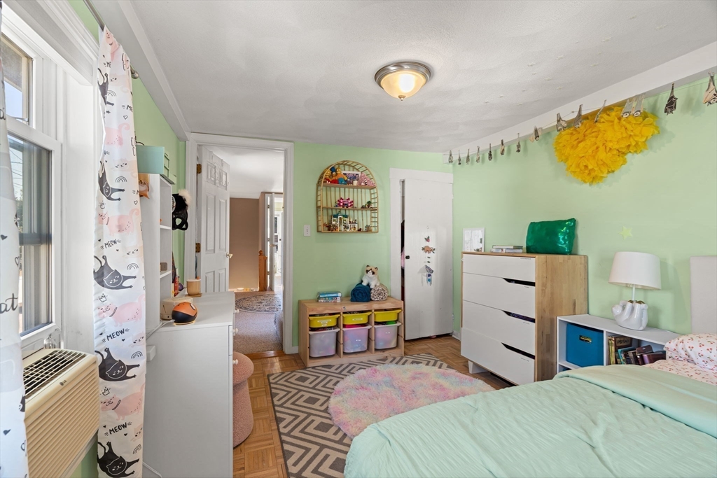 12 Wright St # 1, Stoneham Unit: 1