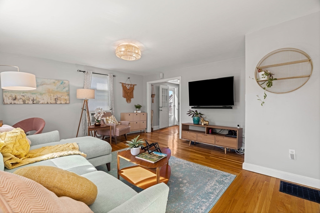 12 Wright St # 1, Stoneham Unit: 1