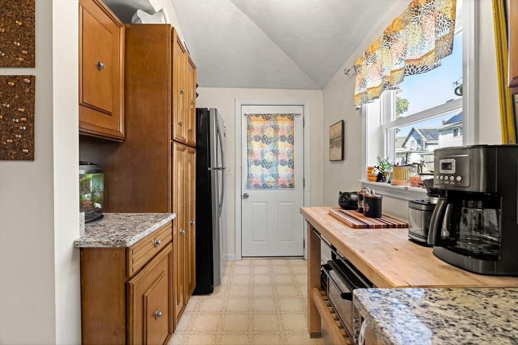 12 Wright St # 1, Stoneham Unit: 1
