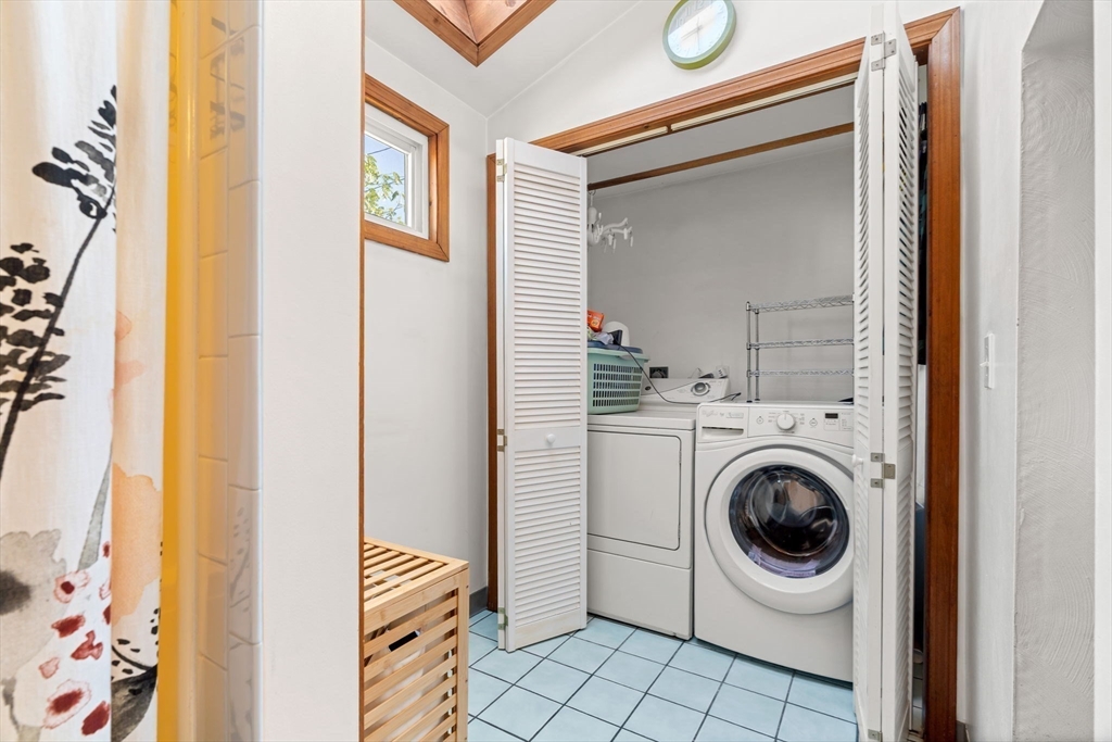 12 Wright St # 1, Stoneham Unit: 1