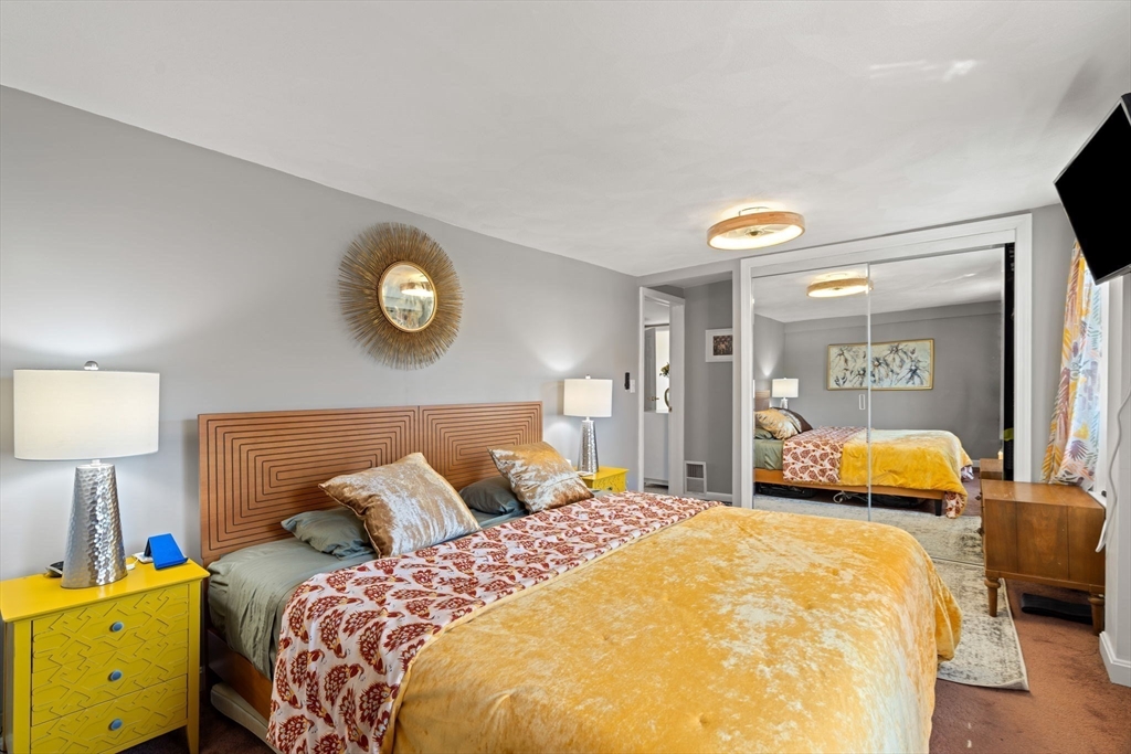 12 Wright St # 1, Stoneham Unit: 1
