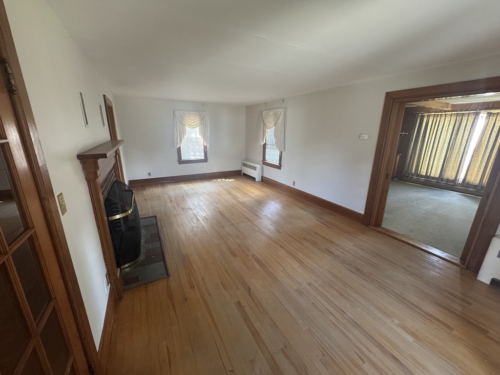 42 Benjamin Rd