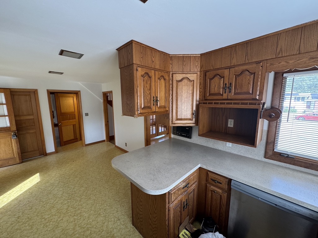 42 Benjamin Rd