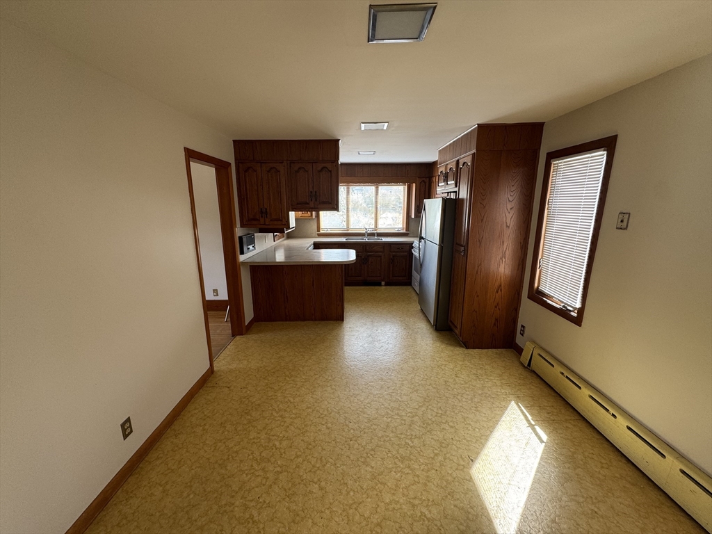 42 Benjamin Rd
