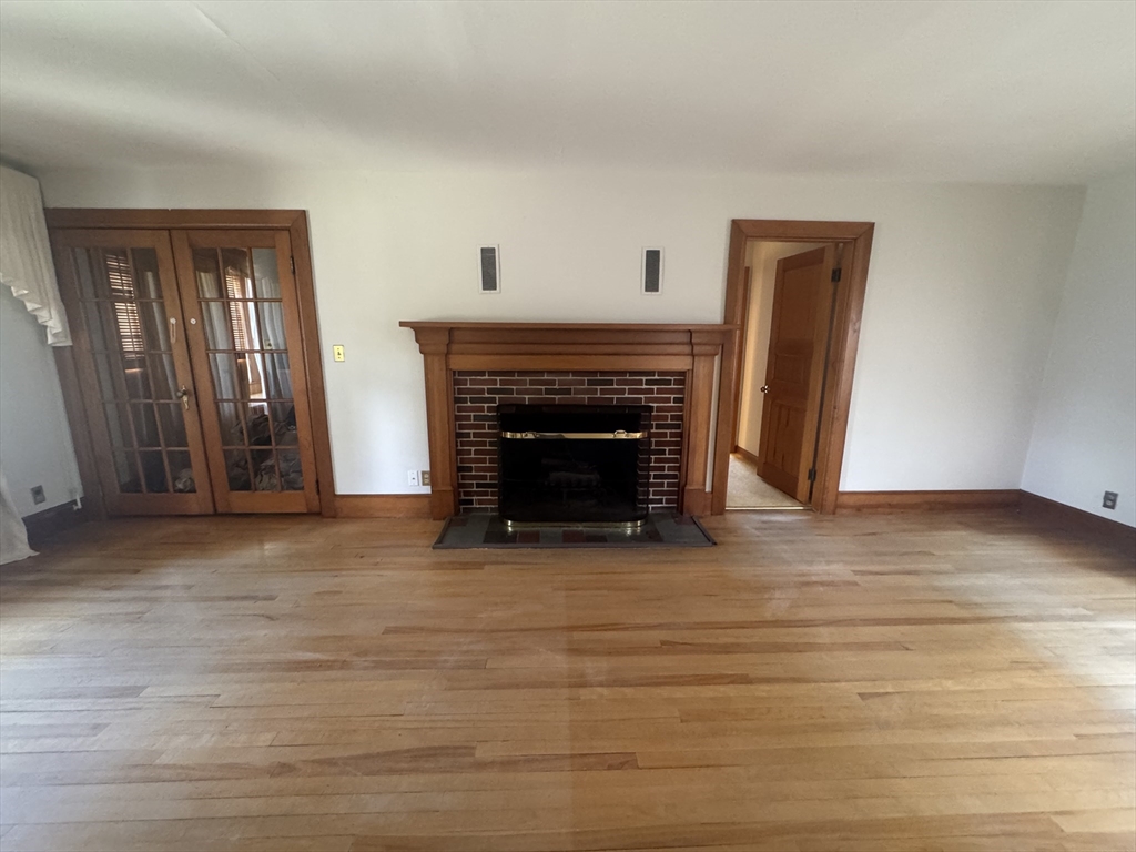 42 Benjamin Rd