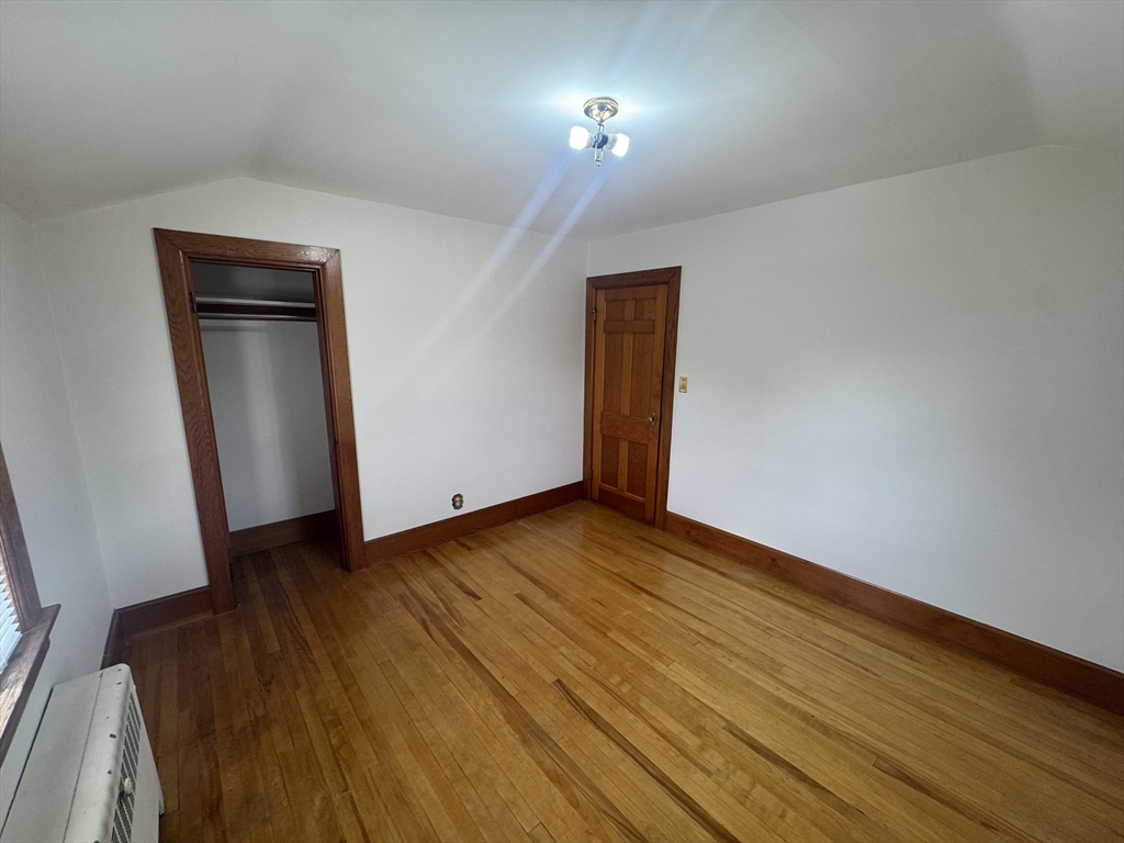 42 Benjamin Rd