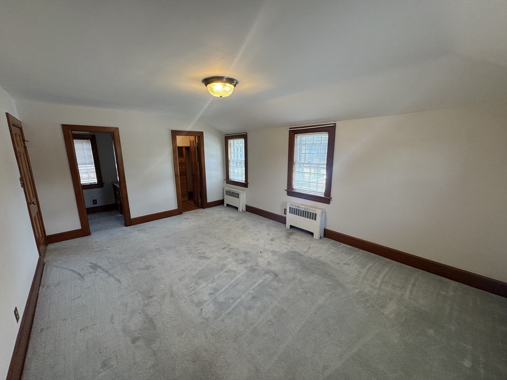 42 Benjamin Rd
