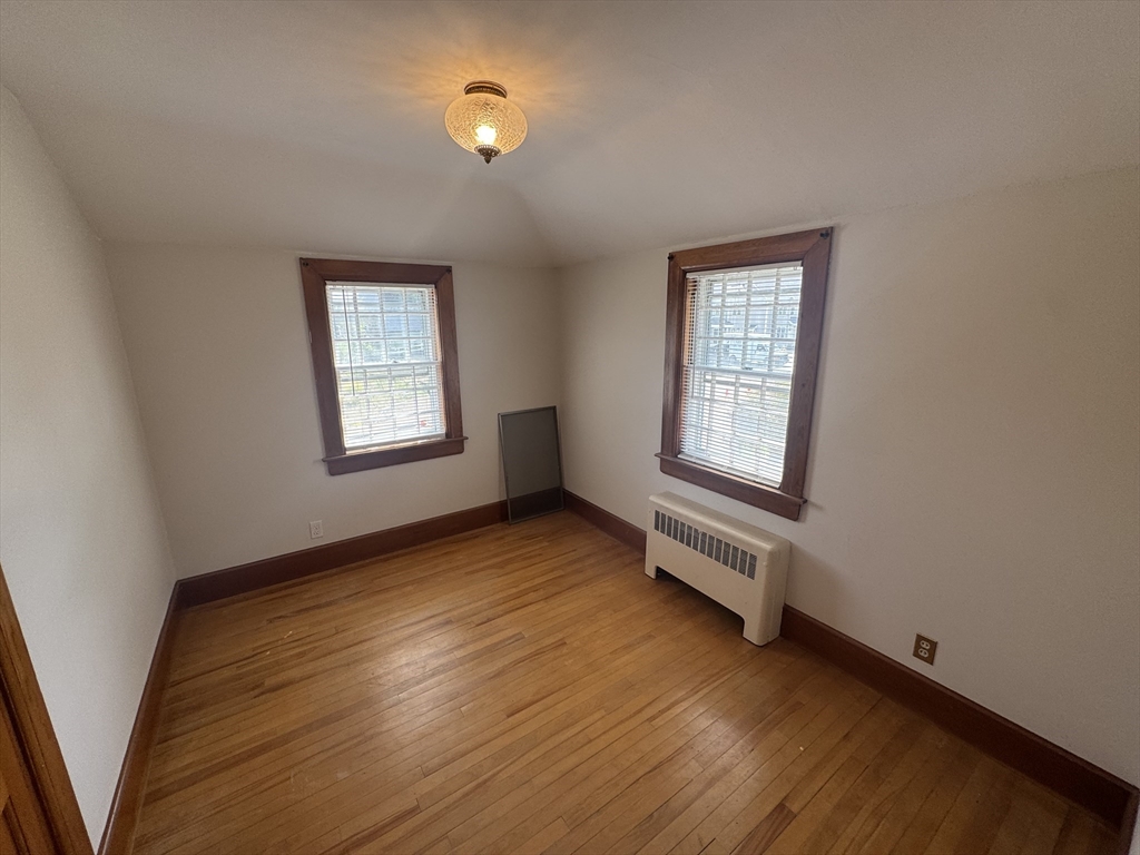 42 Benjamin Rd