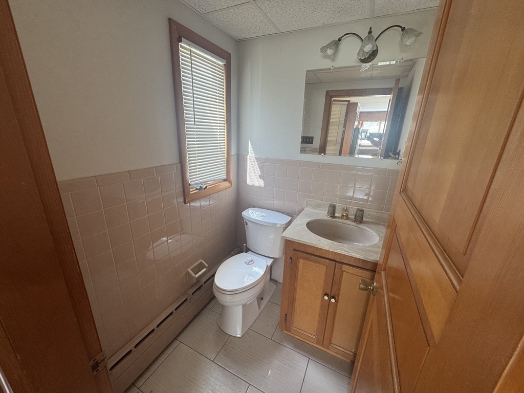 42 Benjamin Rd