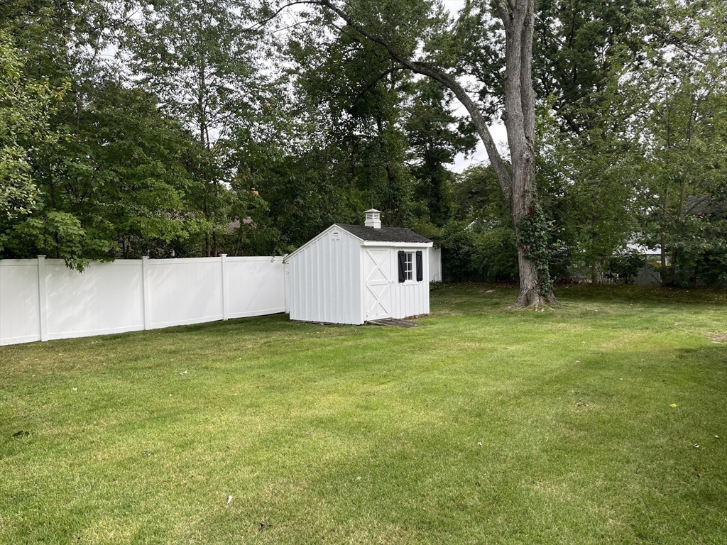 12 Hawthorne Rd