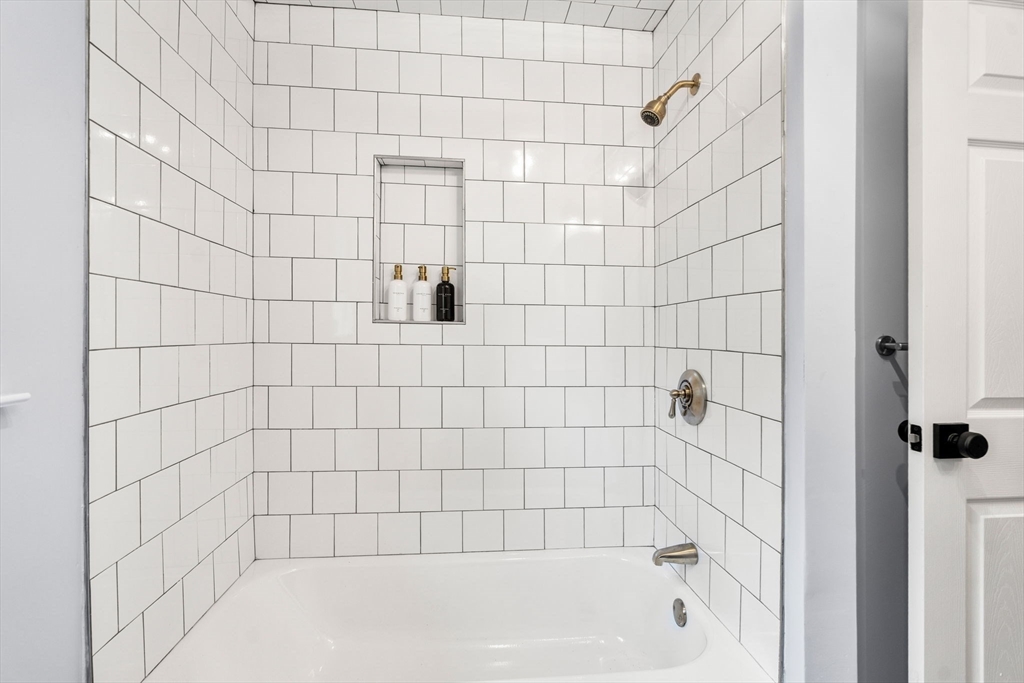 133 Autran Ave # 133, North Andover Unit: 133