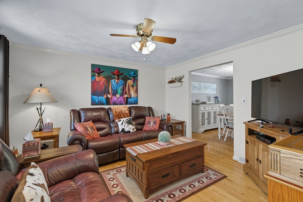 18 Arthur G Pernokas Dr, Woburn