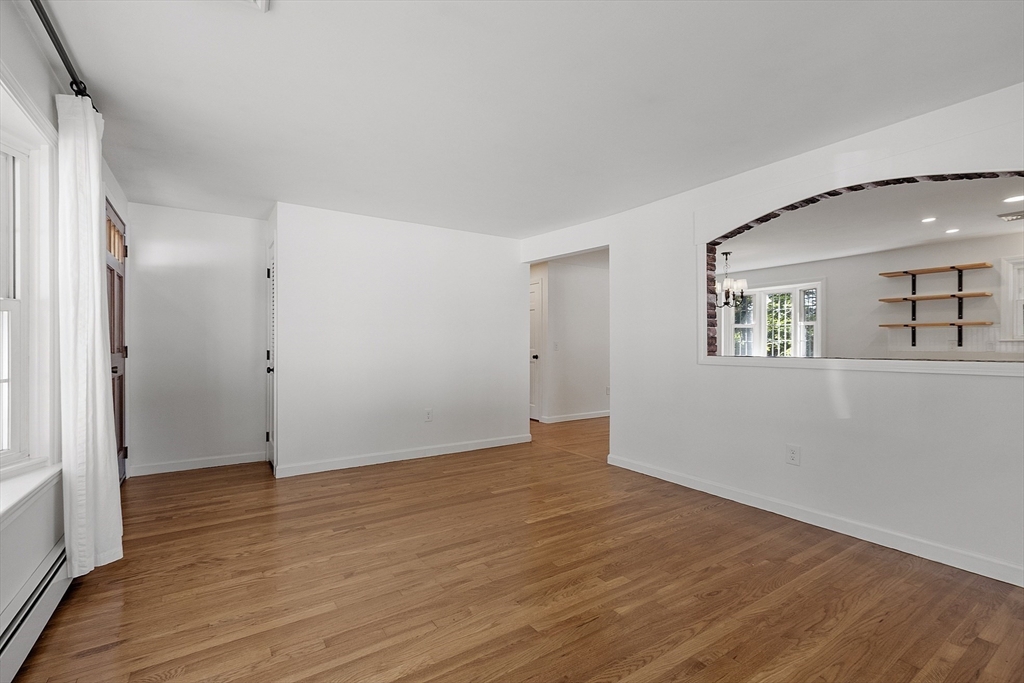 50 Daisy Dr