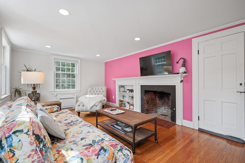 210 Plympton Road