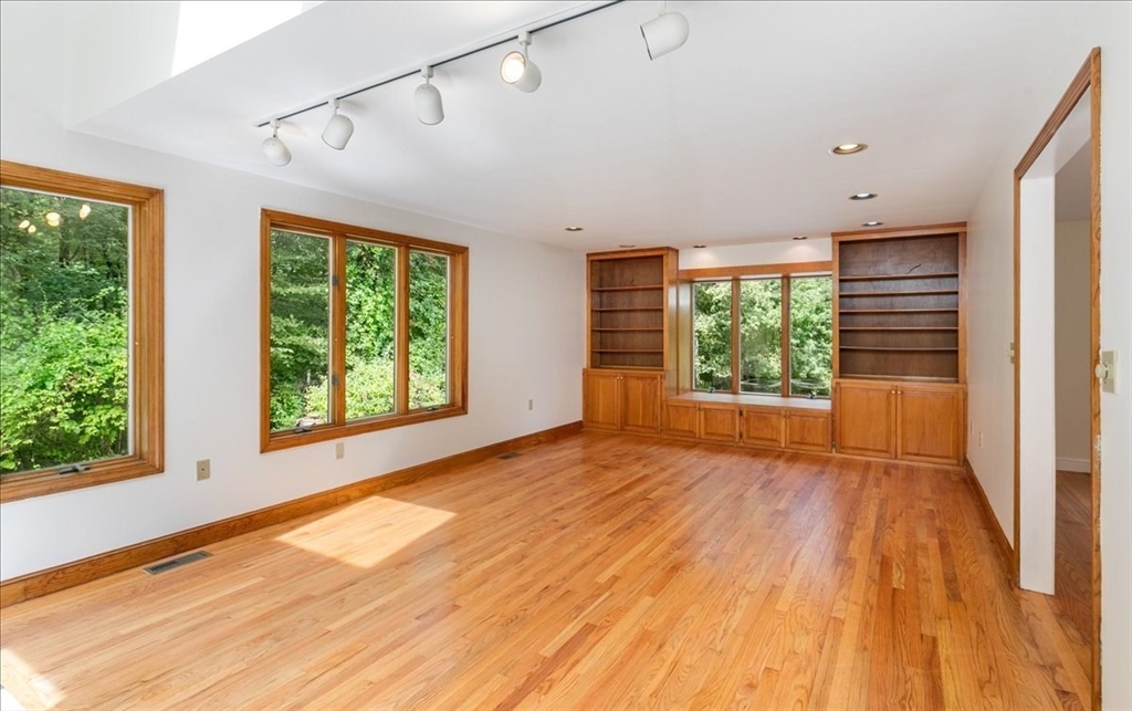 198 Jenkins Road (Jenkins Way)