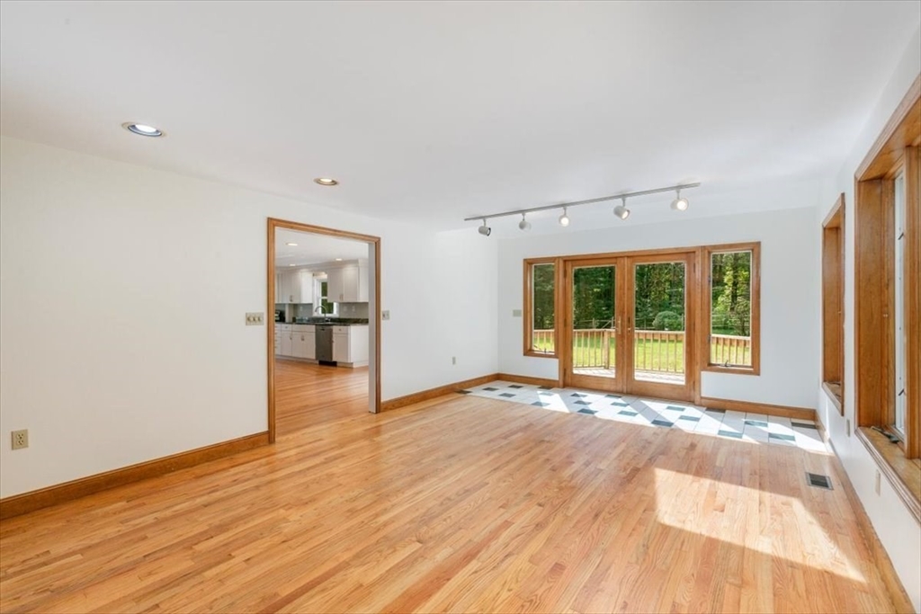 198 Jenkins Road (Jenkins Way)