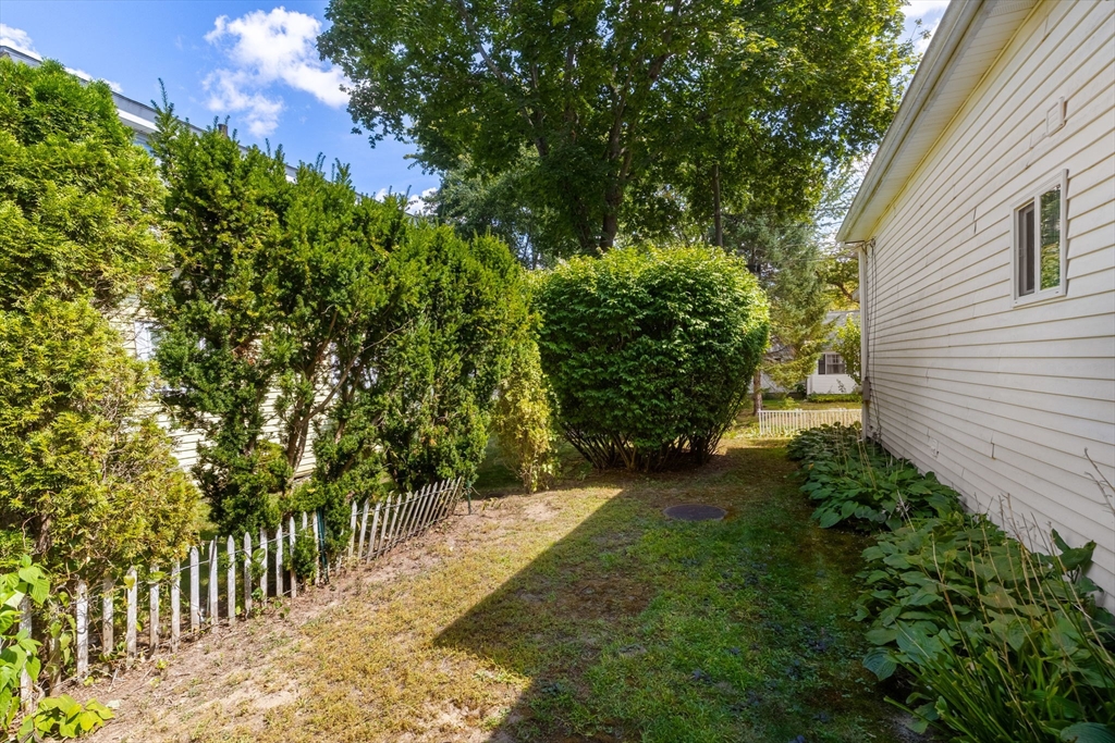85 Water St
